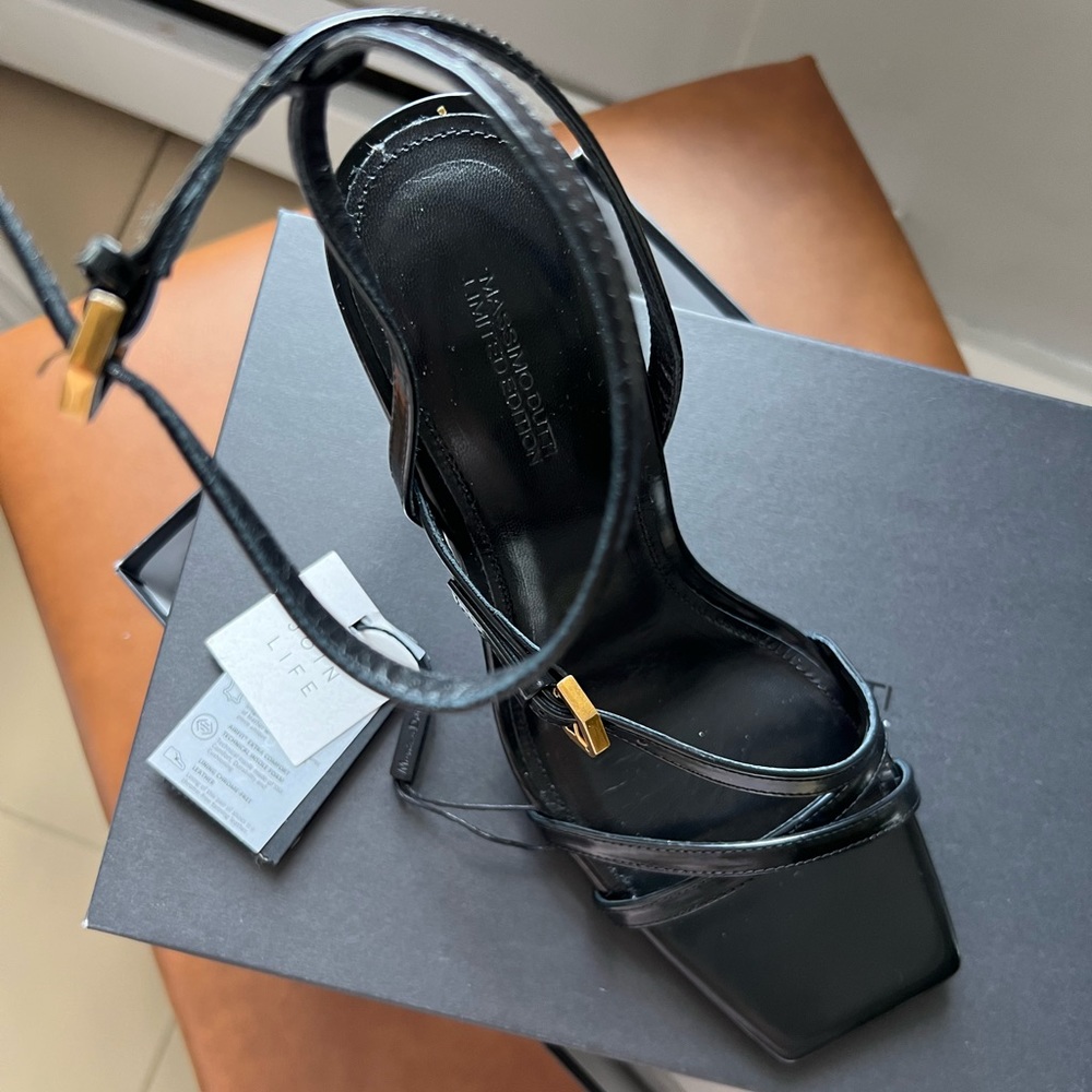NWT🏷️Massimo Dutti leather heels